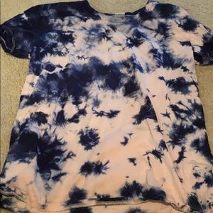 Tie die tee shirt